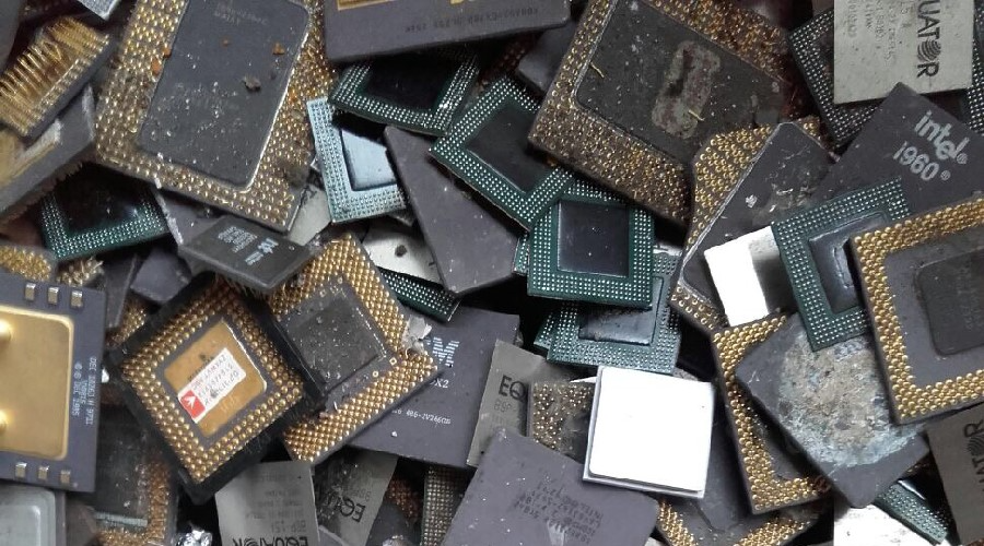 Talteenotto Jalometallien jalostus Hopea Kultapinnoite Stripping 02